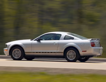 2005–08 Ford Mustang Coupe '2004–08