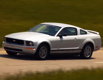 2005–08 Ford Mustang Coupe '2004–08