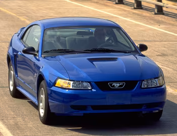 1999–2004 Ford Mustang Coupe (P40)