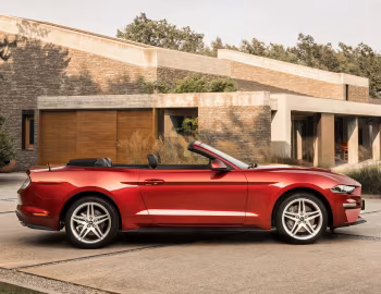 Ford Mustang EcoBoost Convertible [EU-spec] '2017–23