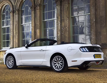 Ford Mustang EcoBoost Convertible [UK-spec] '2015–17