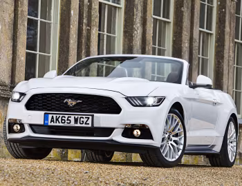 Ford Mustang EcoBoost Convertible [UK-spec] '2015–17