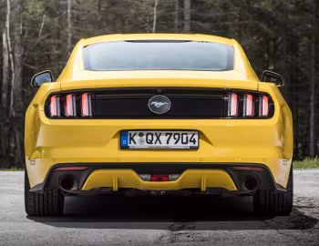 Ford Mustang EcoBoost Fastback [EU-spec] '2015–17