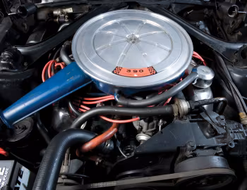 Bajo el capó 1967 Ford Mustang Fastback (63A)