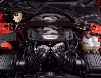 Bajo el capó Ford Mustang GT [South Africa] '2024–pr.