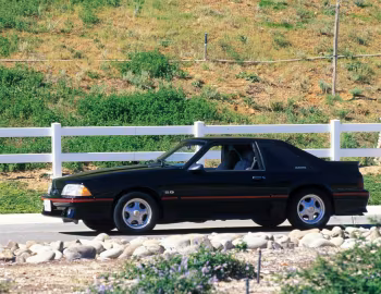 1987 Ford Mustang GT (61B)