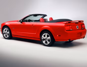 2005–09 Ford Mustang GT Convertible [North America] '09.2004–12.2008