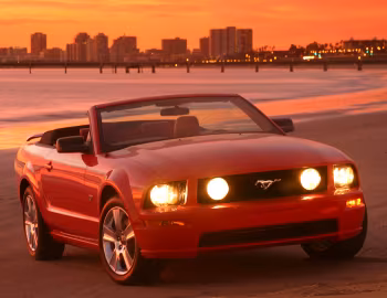 2005–09 Ford Mustang GT Convertible [North America] '09.2004–12.2008