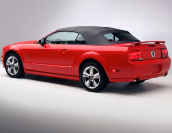 2005–09 Ford Mustang GT Convertible [North America] '09.2004–12.2008