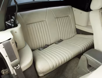 Intérieur 1988 Ford Mustang GT Convertible (66B)