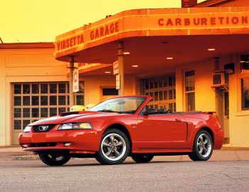 2000–04 Ford Mustang GT Convertible