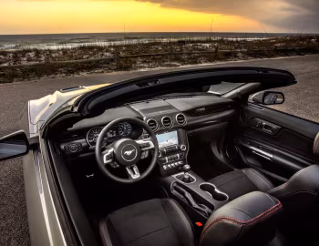 Panel frontal 2019–23 Ford Mustang GT Convertible "California Special" [North America] '2018–23