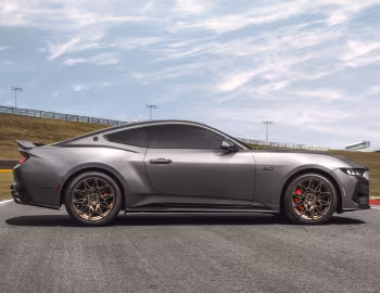 Ford Mustang GT Performance Manual "60th Anniversary" [Brazil] '2025