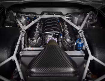 Bajo el capó Ford Mustang GT Supercar Gen3 Prototype '10.2022