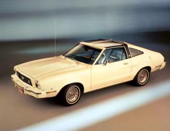 1977 Ford Mustang II T-Roof (03 69F)