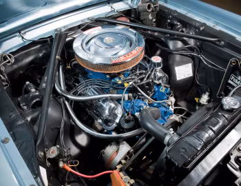 Bajo el capó 1966 Ford Mustang GT K-Code 289/271 HP Luxury Convertible (76B)