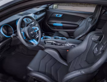 Интерьер Ford Mustang Lithium '11.2019