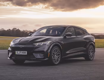 Ford Mustang Mach-E GT [UK-spec] '2021–pr.