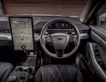 Panel frontal Ford Mustang Mach-E [UK-spec] '2021–pr.