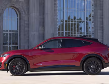 2025–pr. Ford Mustang Mach-E Premium Sport Appearance Package [North America] '2024–pr.