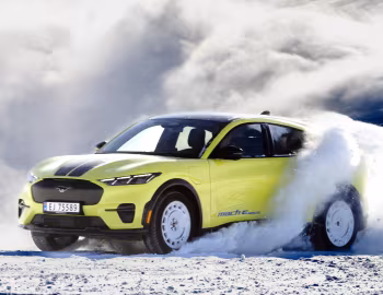 Ford Mustang Mach-E Rally [EU-spec] '2024–pr.