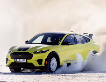 Ford Mustang Mach-E Rally [EU-spec] '2024–pr.