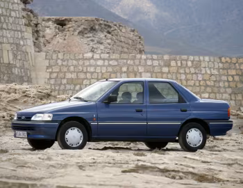 Ford Orion Ghia [EU-spec] '1990–92