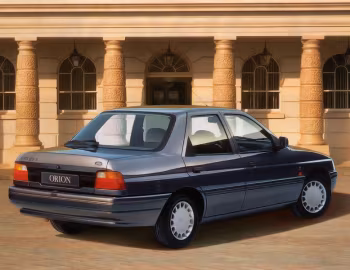 Ford Orion Ghia Si [EU-spec] '1990–92