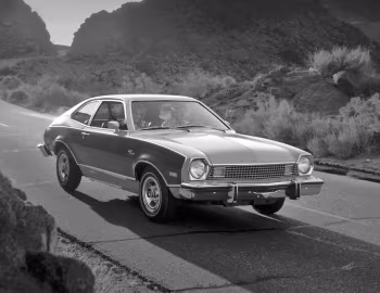 1976 Ford Pinto 2-door Sedan (62В)