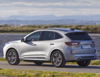 Ford Kuga Plug-In Hybrid "Sound Edition" [EU-spec] '2025–pr.