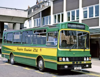 Ford R1015 Wadham Stringer Vanguard [UK-spec] (DP42F) '1983