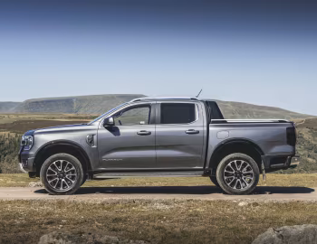 Ford Ranger Platinum Double Cab [UK-spec] '2023–pr.