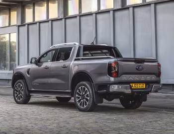 Ford Ranger Platinum Double Cab [UK-spec] '2023–pr.