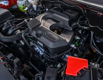 Bajo el capó Ford Ranger Sport 2.3T Double Cab [South Africa] '2026