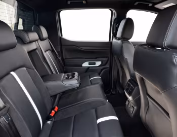 Interior Ford Ranger Stormtrak PHEV [Australia] '2025–pr.