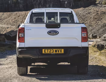 Ford Ranger XL Double Cab [UK-spec] '2023–pr.