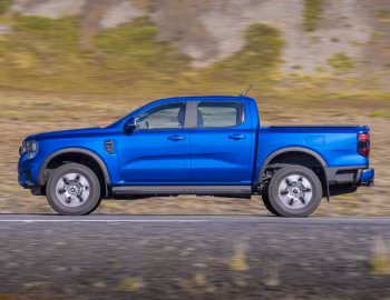 Ford Ranger XLT PHEV [EU-spec] '2025–pr.