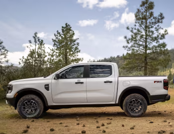 2024–pr. Ford Ranger XLT Sport Crew Cab FX4 Off-Road Package [North America] '2023–pr.