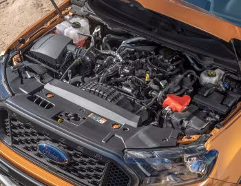 Bajo el capó 2019–23 Ford Ranger XLT SuperCrew FX4 [North America] '2018–23