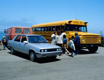 Renault Alliance, Ford B-700 Superior Pioneer School Bus