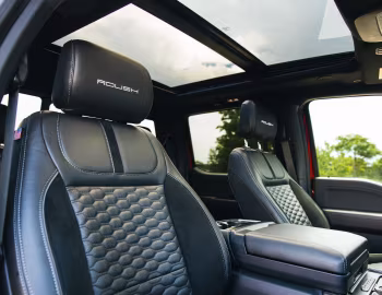 Interior 2025–pr. Roush RT6 Lariat '2025–pr.