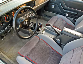 Interior 1985 Saleen Ford Mustang (28-61B)