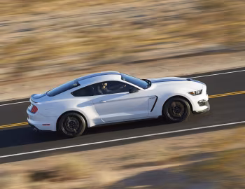 2016–18 Ford Mustang Shelby GT350 '2015–18