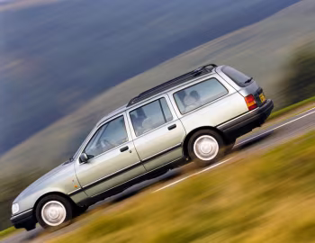 Ford Sierra 2.0i Ghia 4x4 Estate [UK-spec] '02.1990–08.1992