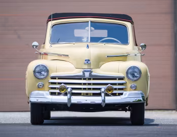 1948 Ford Super Deluxe Convertible Coupe (89A-76)