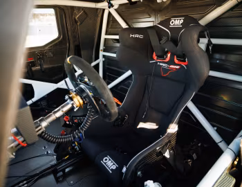 Интерьер Ford SuperVan 4.2 '06.2023
