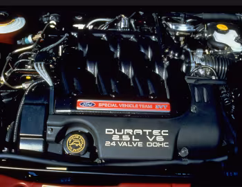 Bajo el capó 1998–2000 Ford SVT Contour '1997–2000