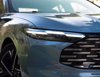 Ford Taurus Titanium Hybrid [Middle East] '2025–pr.