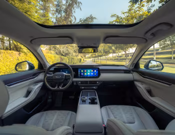 Panel frontal Ford Taurus Titanium Hybrid [Middle East] '2025–pr.