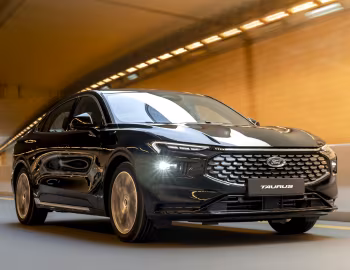 Ford Taurus Titanium [Middle East] '2022–25
